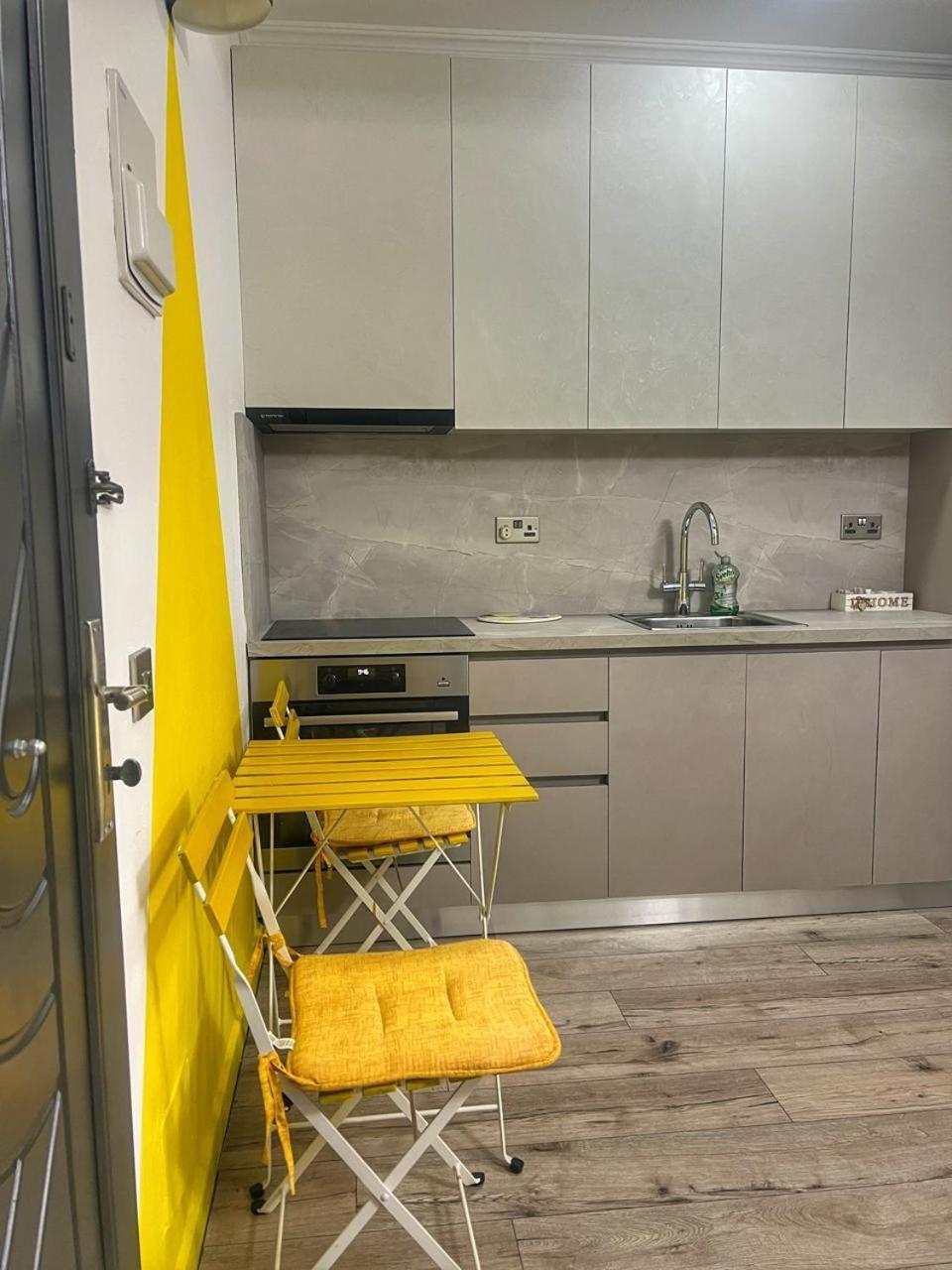 Blloku One-room